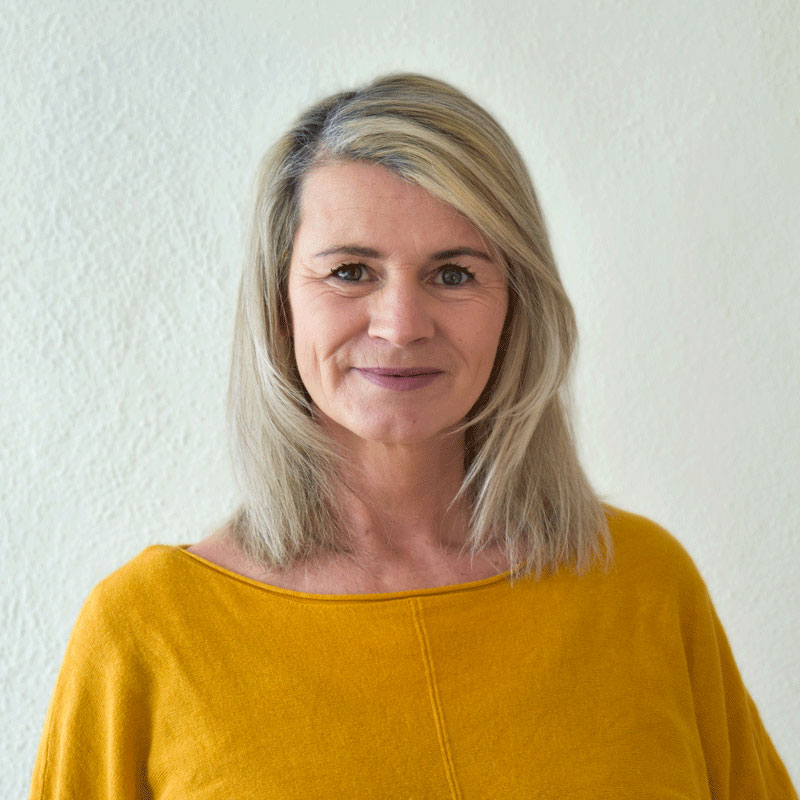 Rachel Pfosi, Eidg. geprüfte Kosmetikerin aus Nidau Portrait von Rachel Pfosi